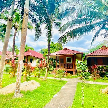 Khao Sok Nung House Hotel Khao Sok National Park Exterior photo